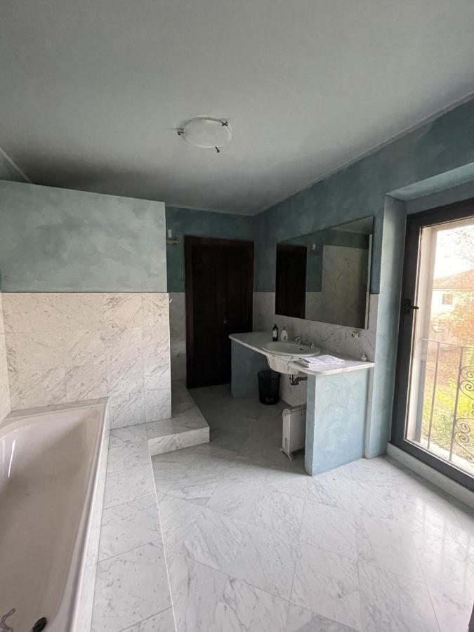 Vila Affascinante Casale Brambilla Vicino Pavia San Zenone al Po Exteriér fotografie