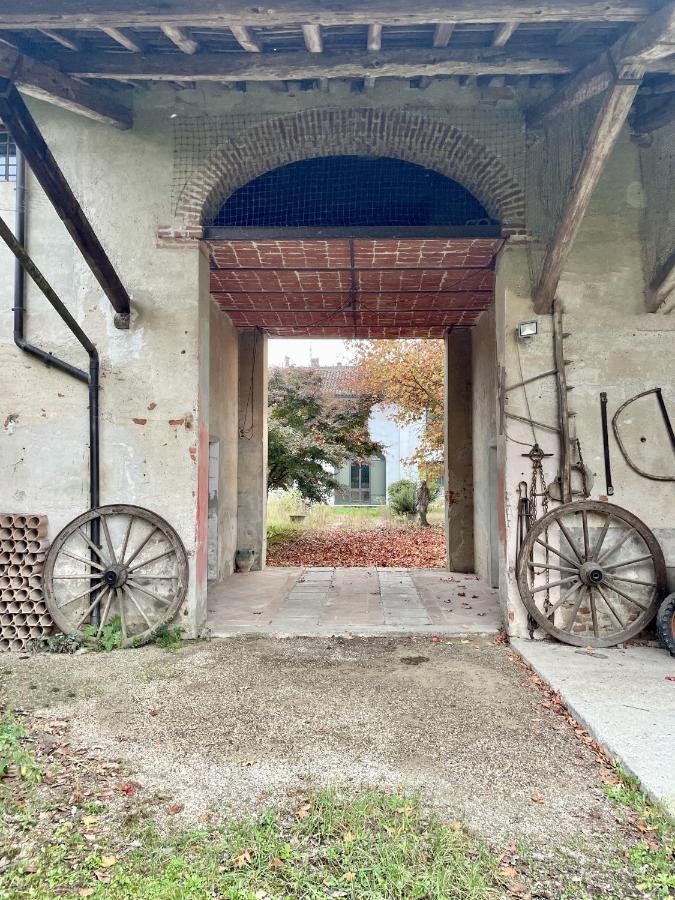 Vila Affascinante Casale Brambilla Vicino Pavia San Zenone al Po Exteriér fotografie