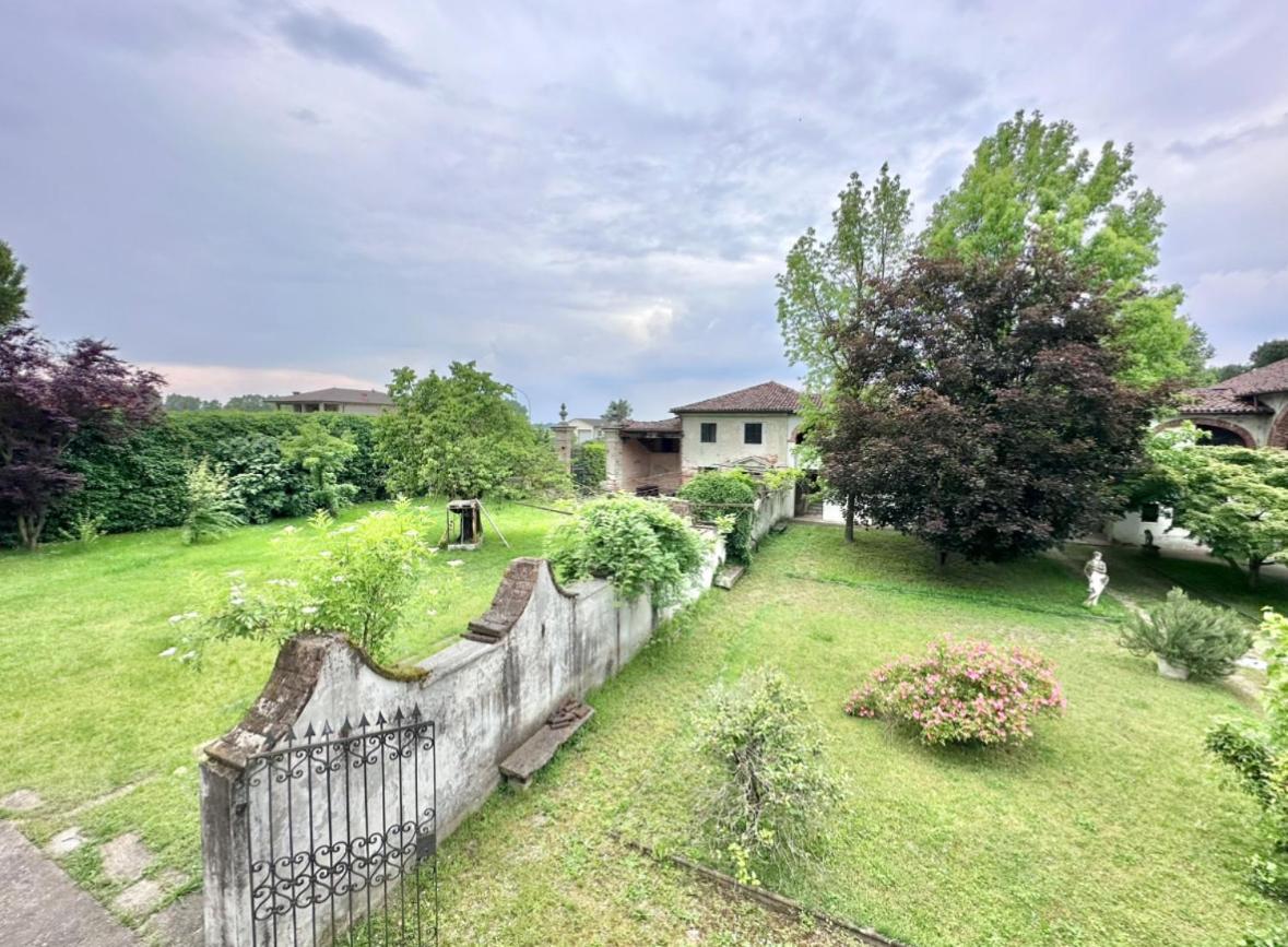 Vila Affascinante Casale Brambilla Vicino Pavia San Zenone al Po Exteriér fotografie